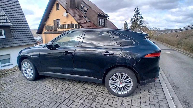Gebraucht Jaguar F-Pace Portfolio 300 PS (220 kW) 2016 Schwarz SUV