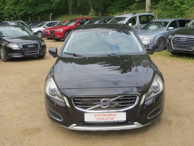 Schwarz Gebraucht 2010 Volvo S60 Summum Limousine | 7.800 € (Fairer Preis) - Bild 1/4