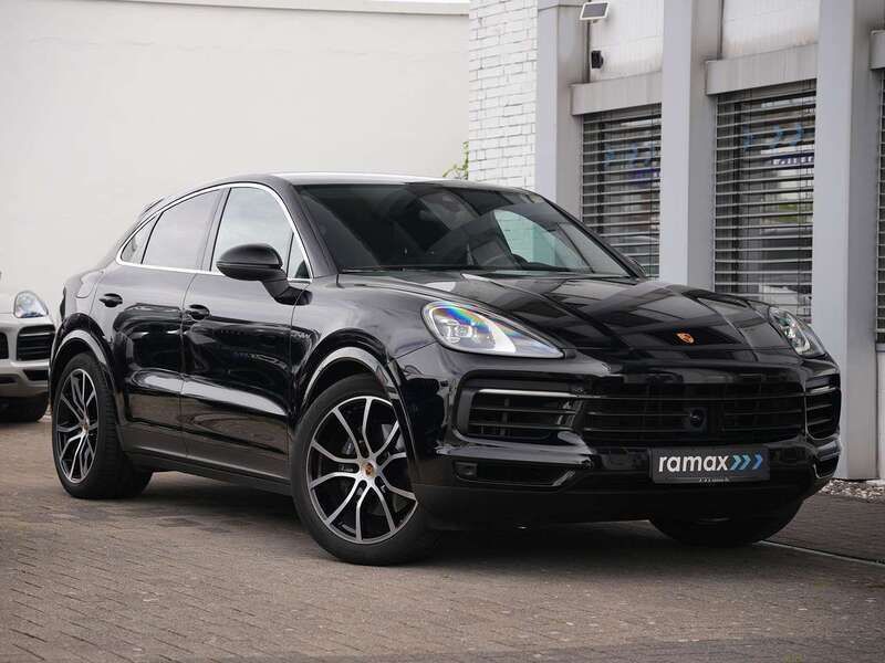 Schwarz Gebraucht 2022 Porsche Cayenne SUV | 94.500 € (Etwas zu teuer) - Bild 1/4