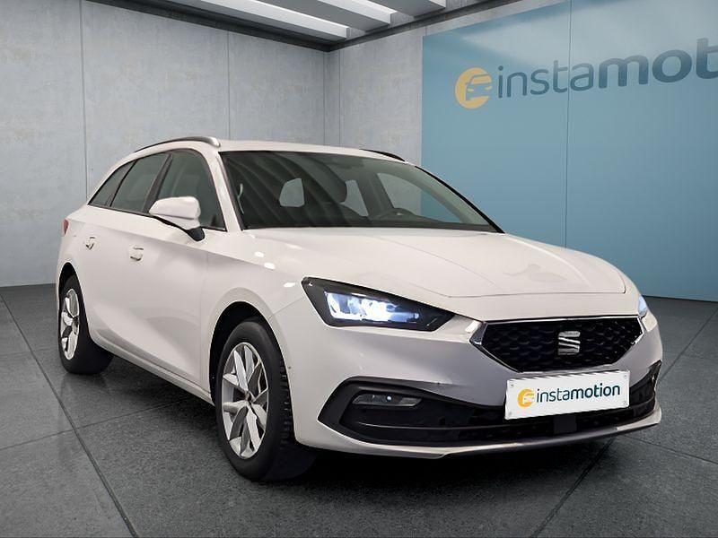 Weiß Gebraucht 2022 Seat Leon Kombi | 19.399 € (Guter Preis) - Bild 1/4