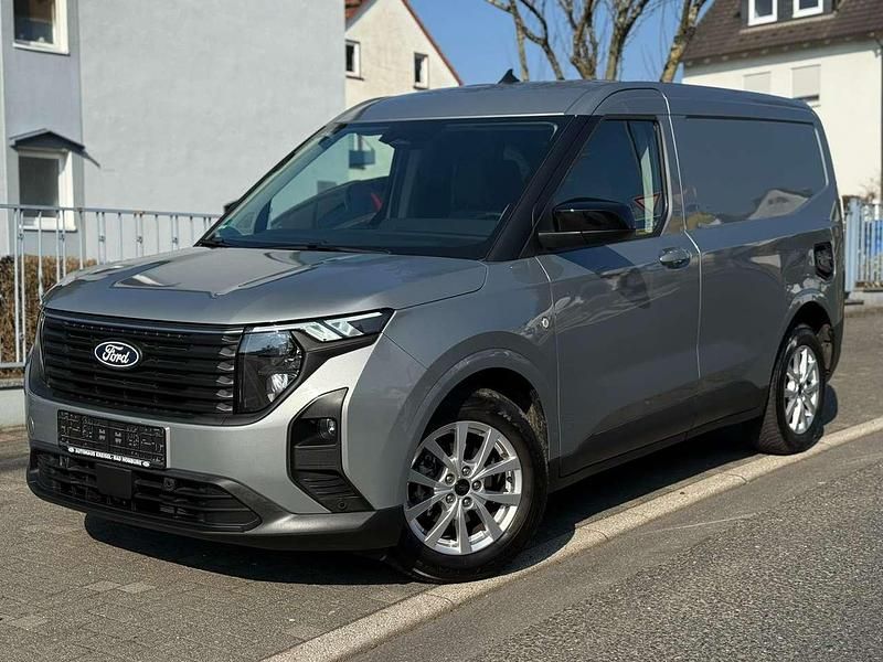 Gebraucht Ford Transit Limited 125 PS (91 kW) 2024 Solarsilber Van / Kleinbus