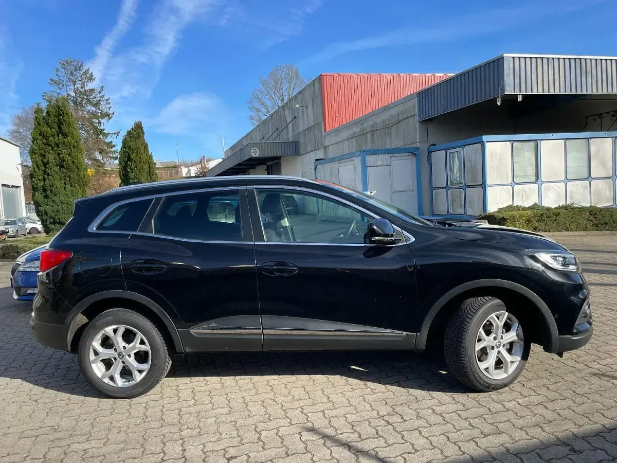 Gebraucht Renault Kadjar LIMITED 116 PS (85 kW) 2022 Schwarz SUV