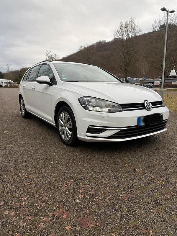Gebraucht VW Golf VII 115 PS (84 kW) 2017 Weiß Kombi