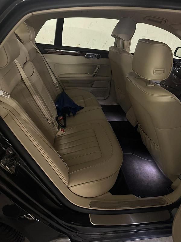 Second-hand VW Phaeton 245 CP (180 kW) 2015 Negru Berlinǎ