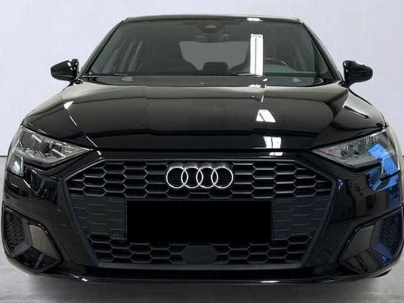 Gebraucht Audi A3 Basis 110 PS (80 kW) 2022 Brillantschwarz Limousine