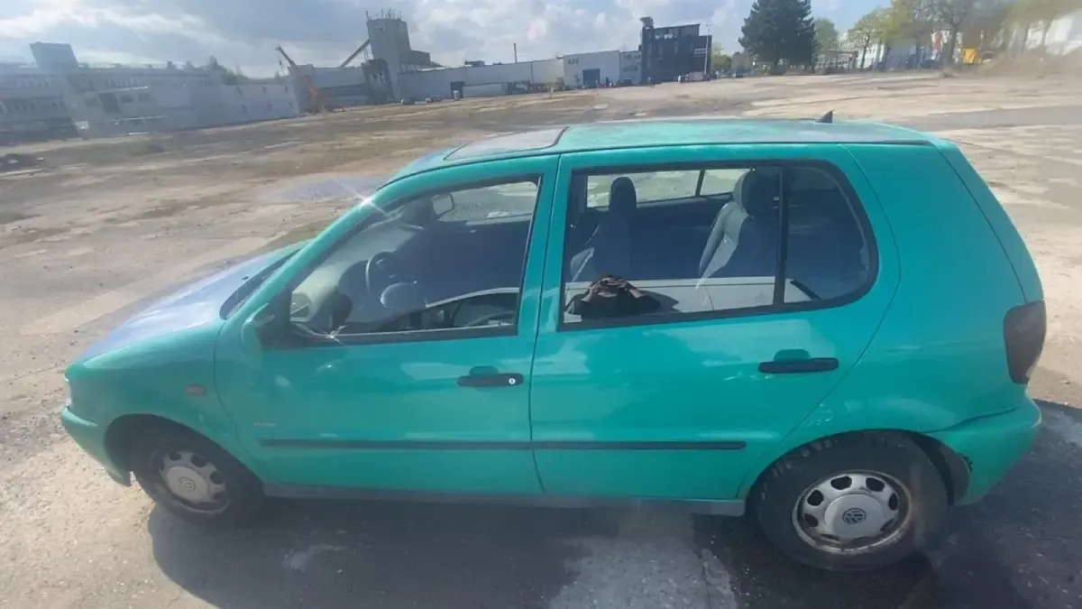 Second-hand VW Polo 60 CP (44 kW) 1999 Verde Hatchback