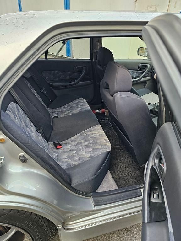 Gebraucht Nissan Skyline 200 PS (147 kW) 1998 Silber Limousine