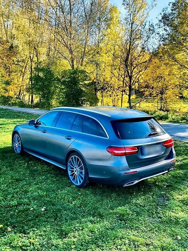 Gebraucht Mercedes E350 AMG 258 PS (189 kW) 2017 Grau Kombi