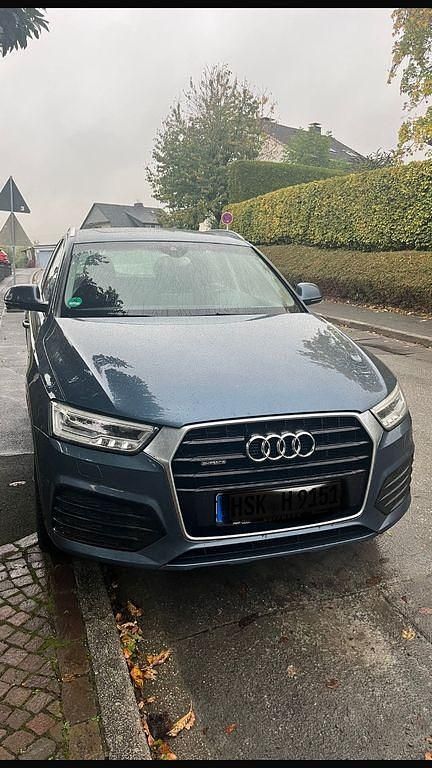 Blau Gebraucht 2015 Audi Q3 Design SUV | 16.900 € (Fairer Preis) - Bild 1/4