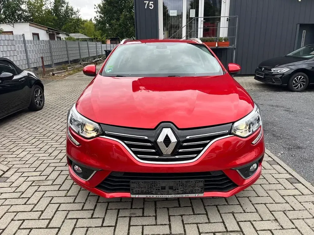 Gebraucht Renault Mégane IV Business 132 PS (97 kW) 2017 Rot Limousine
