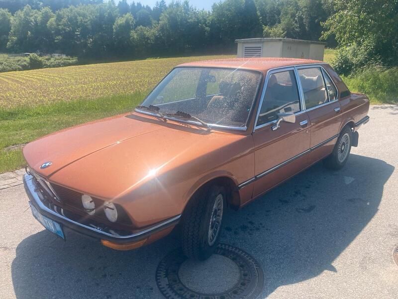 Używany BMW 520 125 KM (91 kW) 1977 Brązowy Sedan/Limuzyna