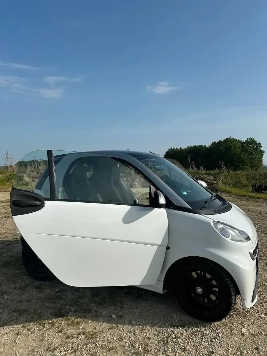 Gebraucht Smart ForTwo Coupé 84 PS (61 kW) 2013 Weiß Coupé