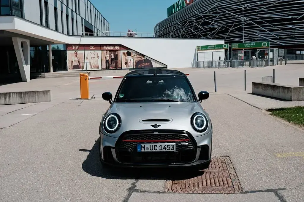 Gebraucht Mini John Cooper Works Cabriolet Premium Plus 231 PS (169 kW) 2024 Silber Cabrio