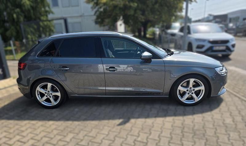 Gebraucht Audi A3 Sport 190 PS (139 kW) 2018 Grau Limousine