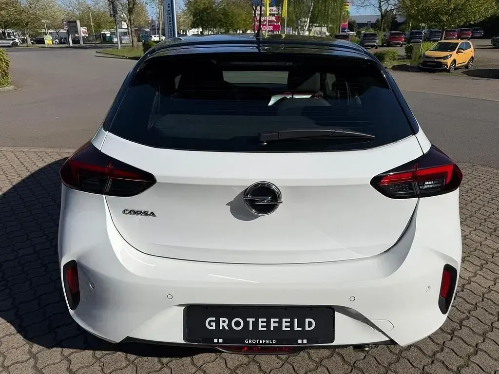 Gebraucht Opel Corsa GS Line 101 PS (74 kW) 2023 Weiß  dach schwarz Kleinwagen