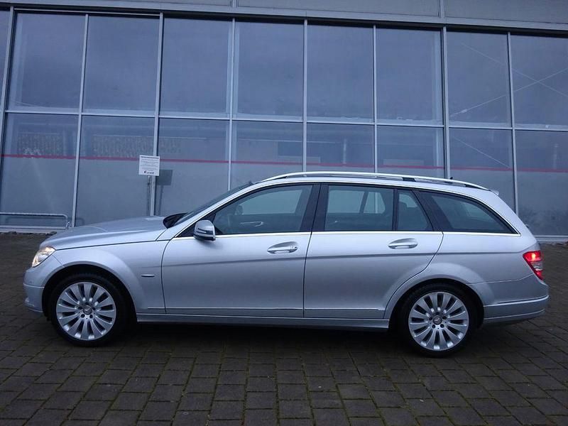 Silber Gebraucht 2008 Mercedes C350 Elegance Kombi | 10.500 € (Teuer) - Bild 1/4