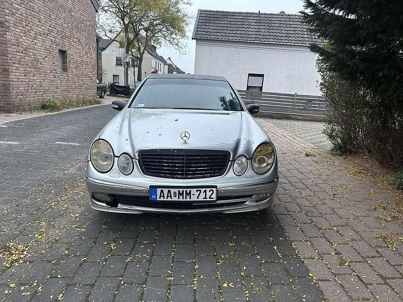 Gebraucht 2006 Mercedes E270 Avantgarde Limousine | 2.000 € (Fairer Preis) - Bild 1/4