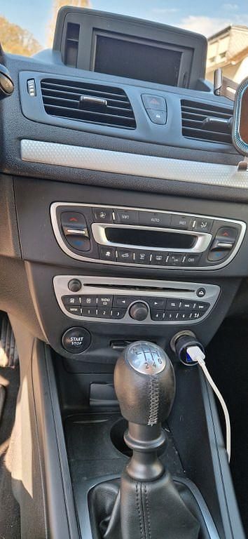 Gebraucht Renault Mégane III Expression 106 PS (77 kW) 2012 Limousine