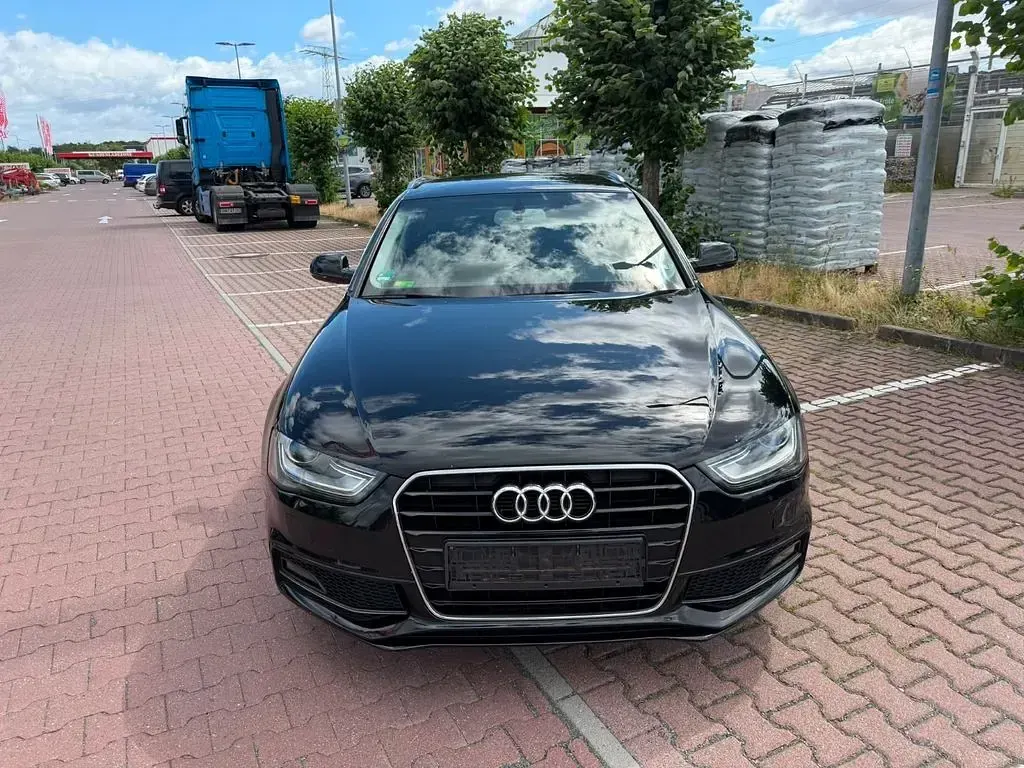 Gebraucht Audi A4 S-Line 150 PS (110 kW) 2015 Schwarz Kombi