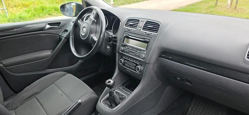 Schwarz Gebraucht 2010 VW Golf VI Limousine | 2.200 € (Superpreis) - Bild 1/4
