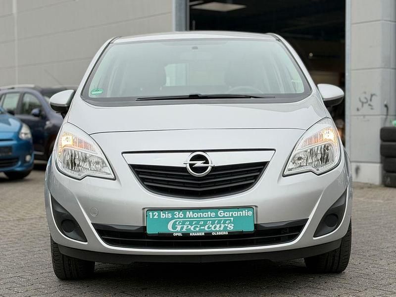 Gebraucht Opel Meriva Edition 101 PS (74 kW) 2010 Silber Van / Kleinbus