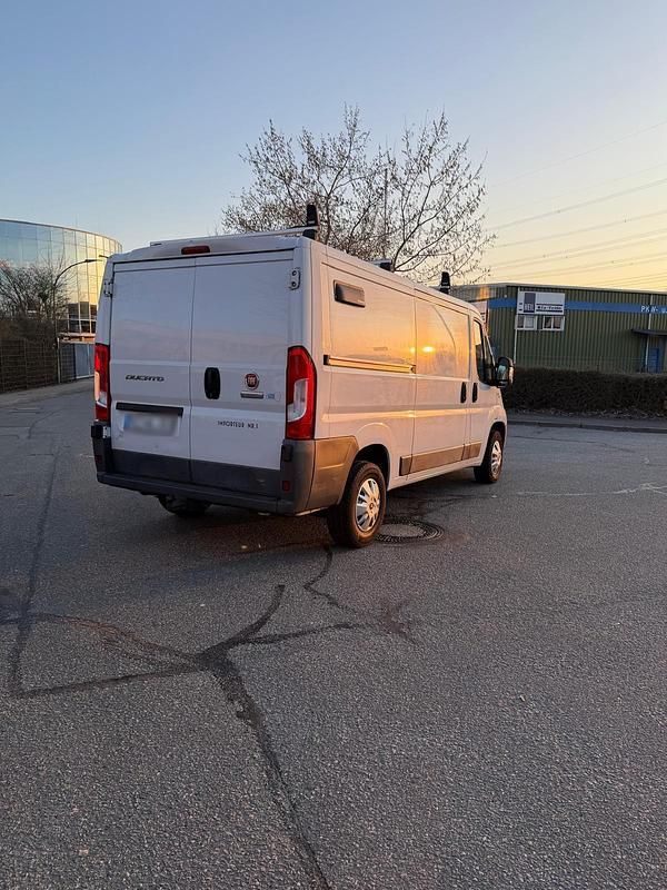 Gebraucht Fiat Ducato 130 PS (95 kW) 2017 Weiß Van