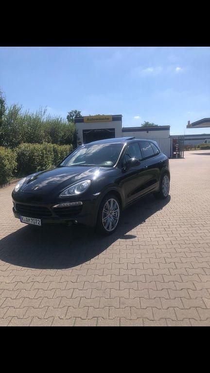 Gebraucht Porsche Cayenne 245 PS (180 kW) 2012 Schwarz SUV