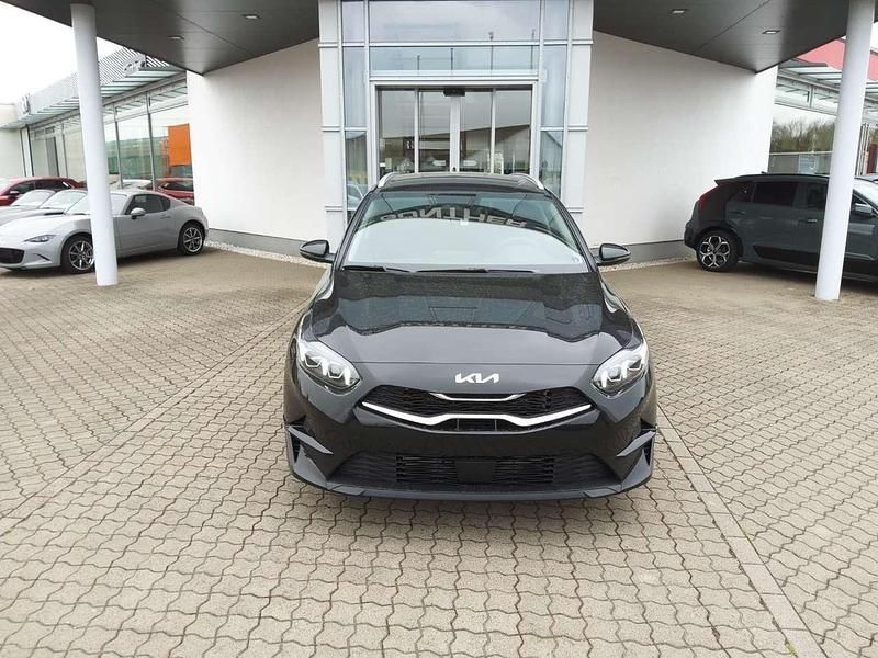 Zilinaschwarz metallic Neu 2025 Kia Ceed Sportswagon 4 Kombi | 26.180 € (Guter Preis) - Bild 1/4