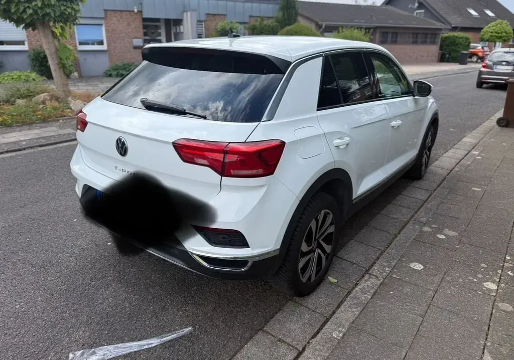 Gebraucht VW T-Roc Active 150 PS (110 kW) 2021 Weiß SUV