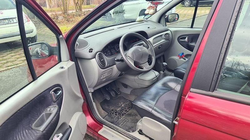 Gebraucht Renault Scénic Expression 107 PS (78 kW) 2002 Van / Kleinbus