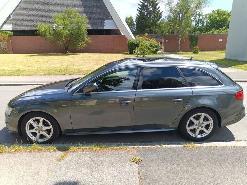 Grau Gebraucht 2014 Audi A4 S-Line Kombi | 9.699 € (Fairer Preis) - Bild 1/4