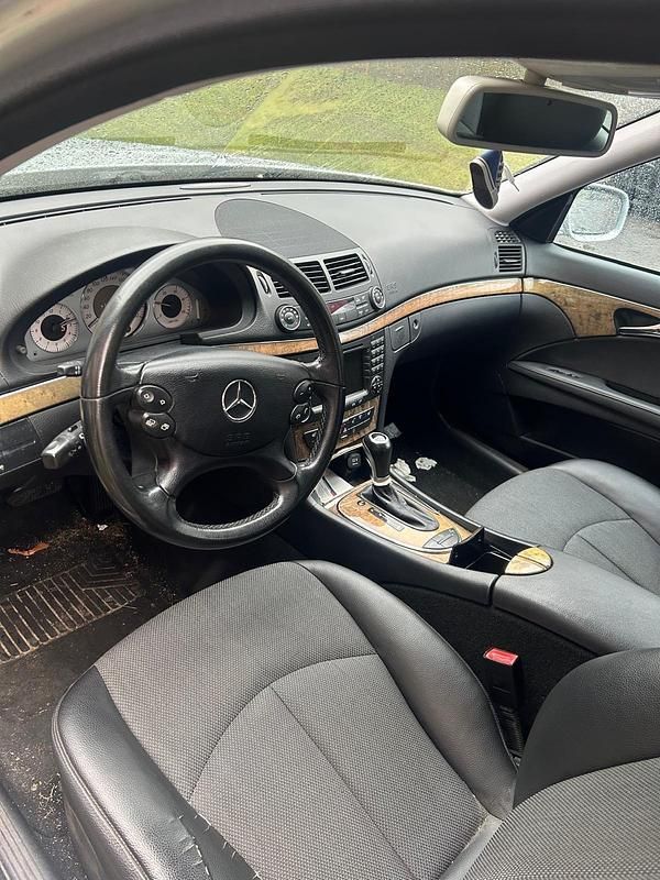 Gebraucht Mercedes E280 Avantgarde 190 PS (139 kW) 2008 Silber Kombi