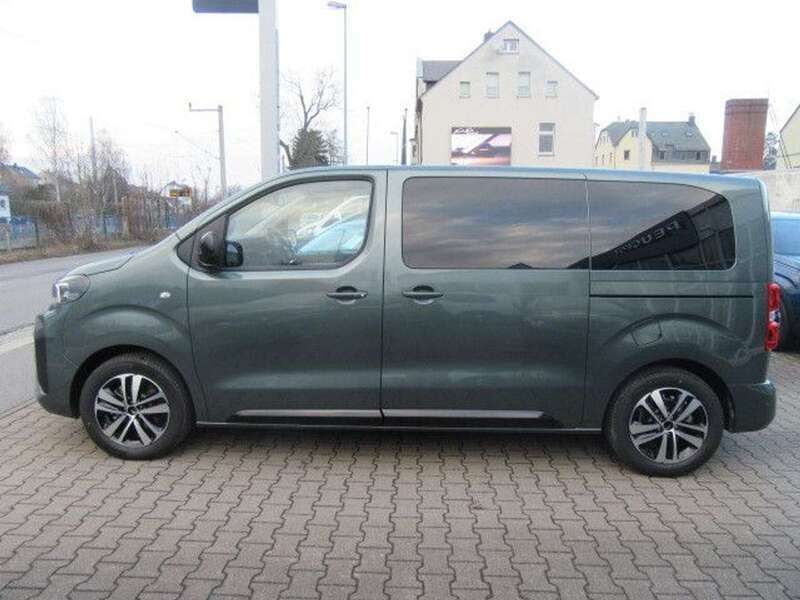 Gebraucht Citroën Spacetourer 177 PS (130 kW) 2025 All terraingrün Van / Kleinbus