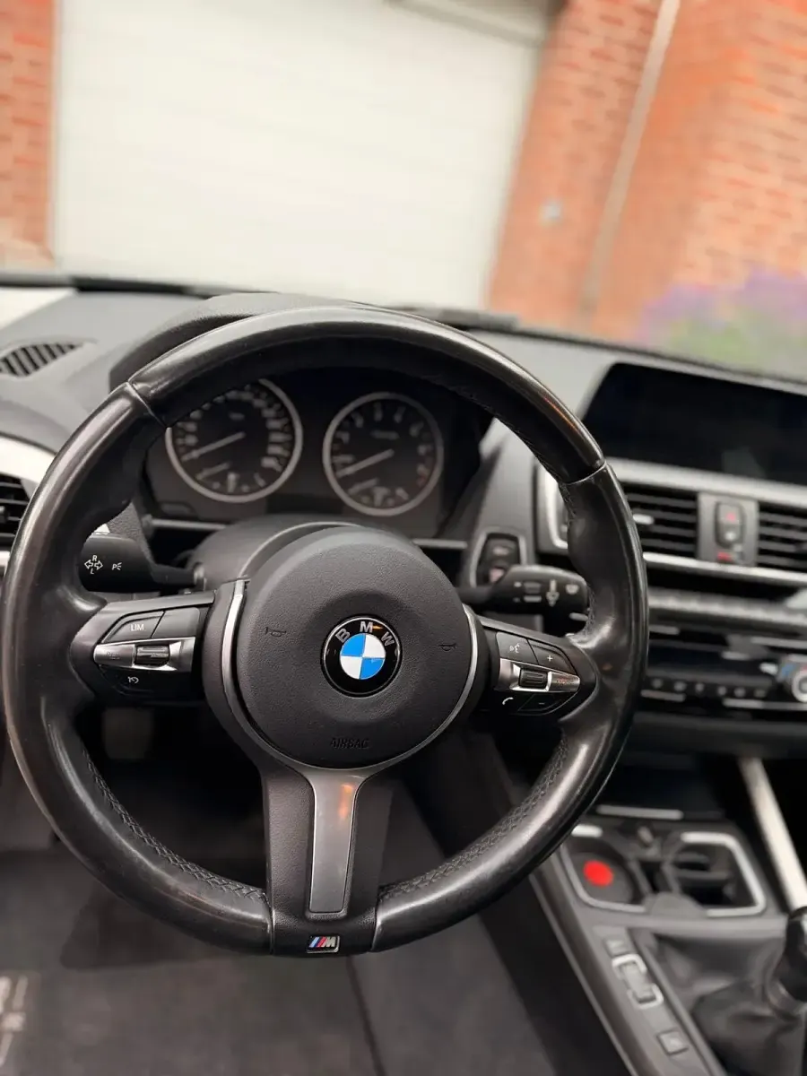 Gebraucht BMW 118 Advantage 136 PS (100 kW) 2016 Grau Kleinwagen
