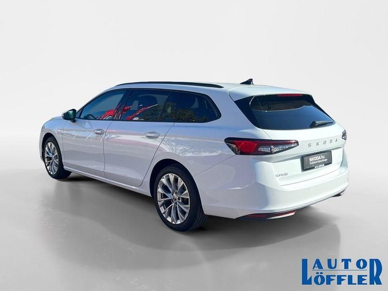 Gebraucht Skoda Superb Selection 150 PS (110 kW) 2025 Weiß Kombi