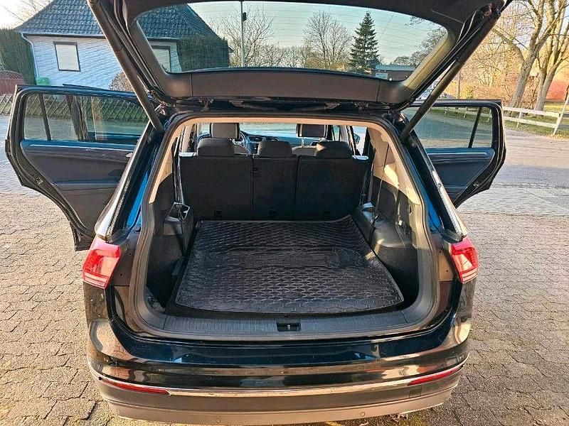 Gebraucht VW Tiguan Allspace 199 PS (146 kW) 2018 Schwarz SUV