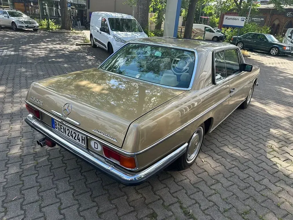 Gebraucht Mercedes W114 185 PS (136 kW) 1975 Gold Coupé