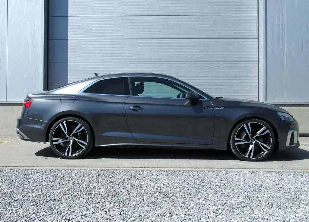 Używany Audi A5 S-Line 254 KM (186 kW) 2021 Szary Coupe