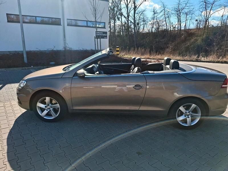 Gebraucht VW Golf Cabriolet 160 PS (117 kW) 2014 Gold Cabrio