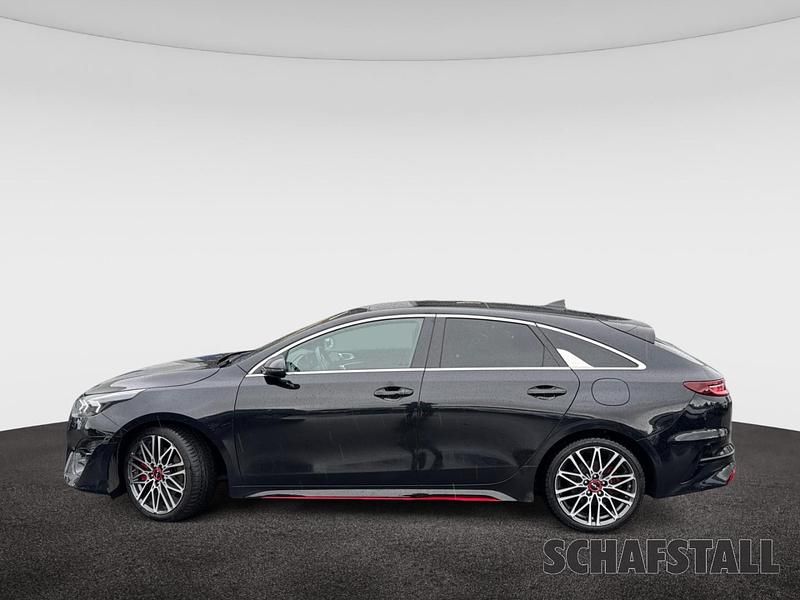 Gebraucht Kia ProCeed Comfort 204 PS (150 kW) 2023 Schwarz (black pearl) Kombi