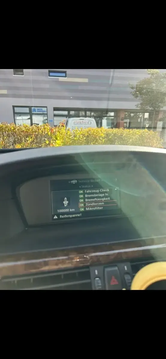Gebraucht BMW 523 180 PS (132 kW) 2005 Grau Limousine