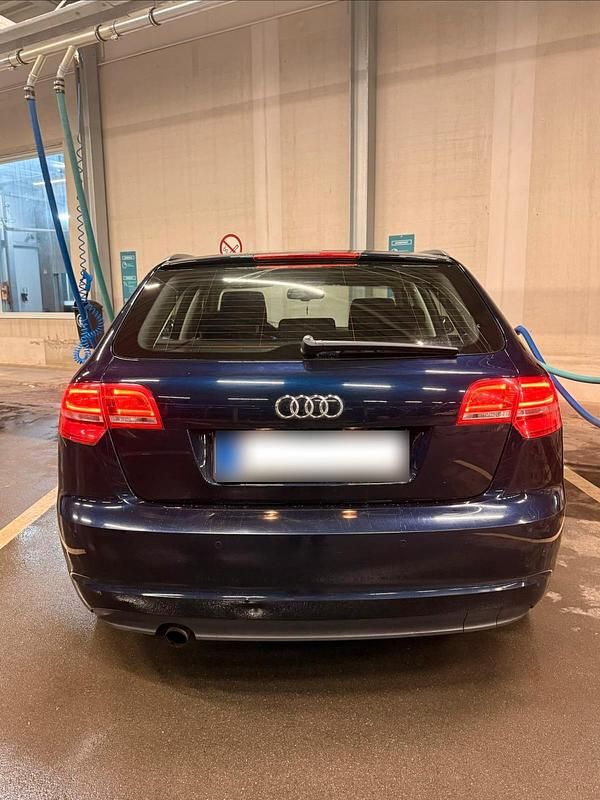 Używany Audi A3 105 KM (77 kW) 2012 Niebieski Hatchback
