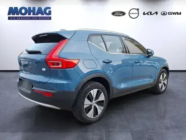 Brugt Volvo XC40 Core 211 HK (155 kW) 2022 Blå SUV