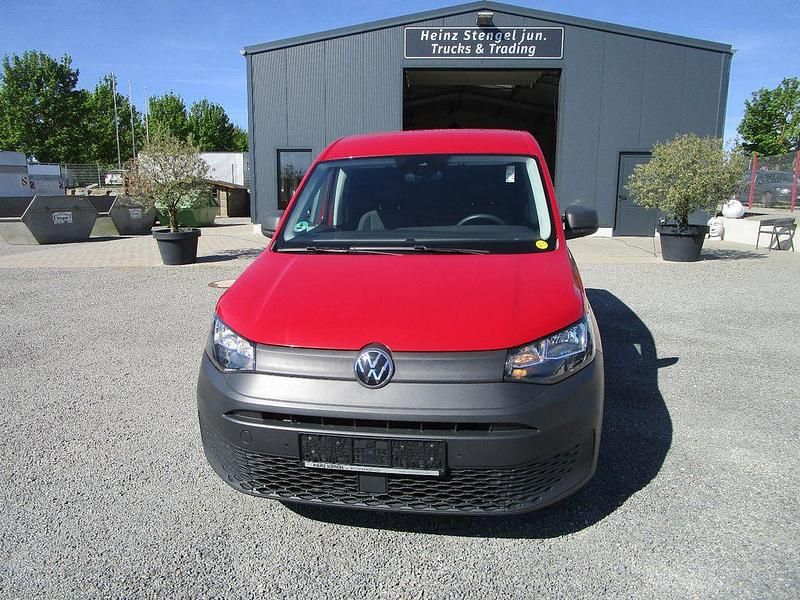 Gebraucht VW Caddy 102 PS (75 kW) 2021 Rot Van / Kleinbus