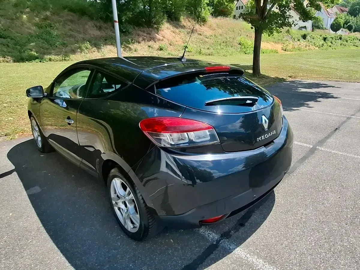 Gebraucht Renault Mégane Coupé 131 PS (96 kW) 2010 Schwarz Coupé