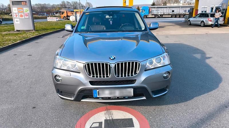 Grau Gebraucht 2013 BMW X3 xLine SUV | 15.450 € (Fairer Preis) - Bild 1/4