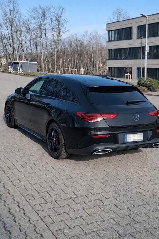 Gebraucht Mercedes CLA250 Shooting Brake AMG 224 PS (164 kW) 2022 Schwarz Kombi