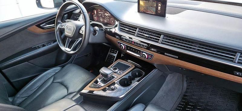 Gebraucht Audi SQ7 Ambiente 435 PS (319 kW) 2018 Grau SUV