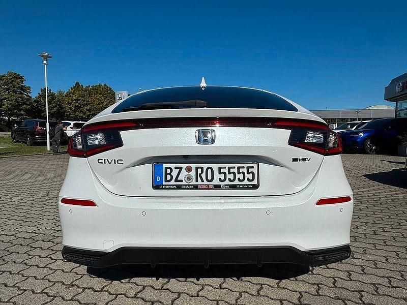 Gebraucht Honda Civic Sport 143 PS (105 kW) 2025 Platinum white pearl Limousine