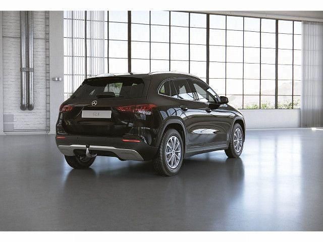 Gebraucht Mercedes GLA200 Style 163 PS (119 kW) 2022 Schwarz SUV